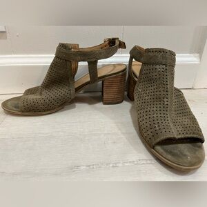 Franco Sarto olive green block heel sandals